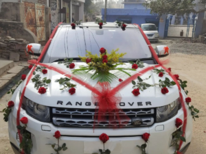 Luxury Wedding Car Decoration with Red Roses & Net